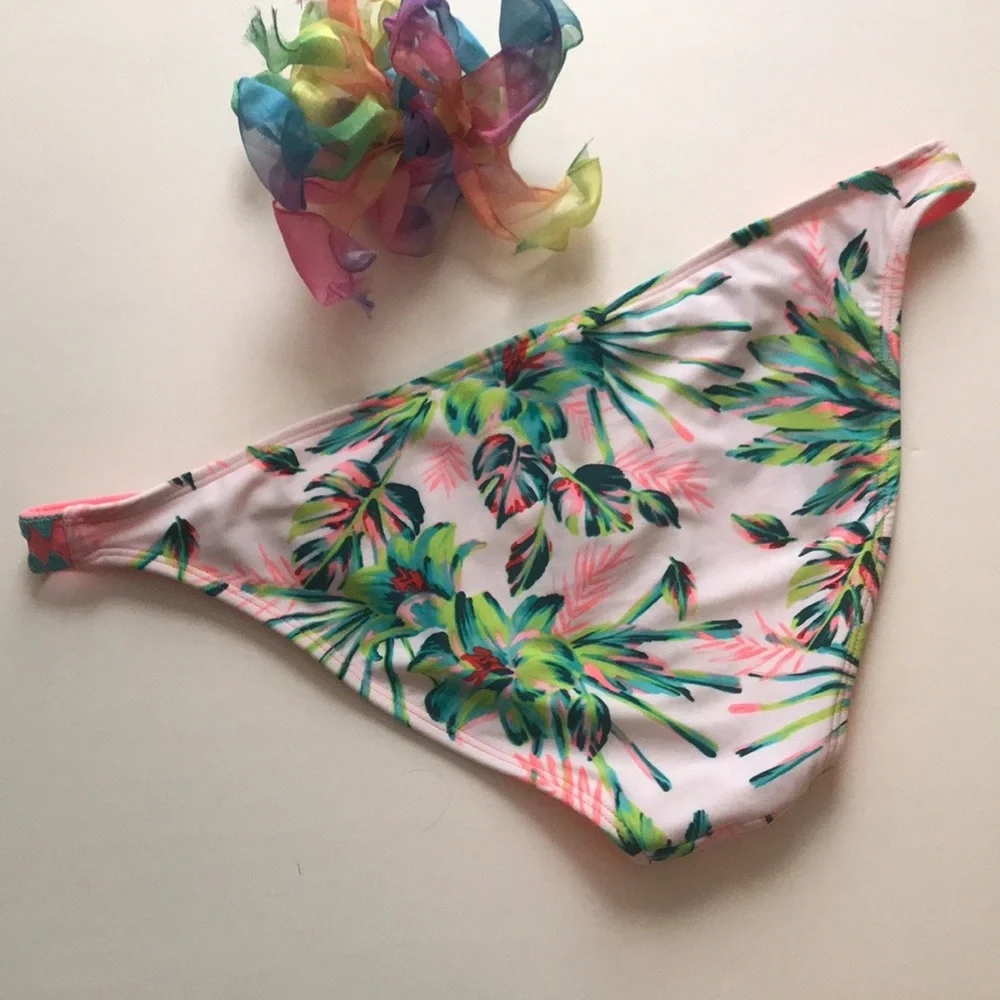 Xhilaration Bikini Bottom Melon and Turquoise. - Picture 2 of 5